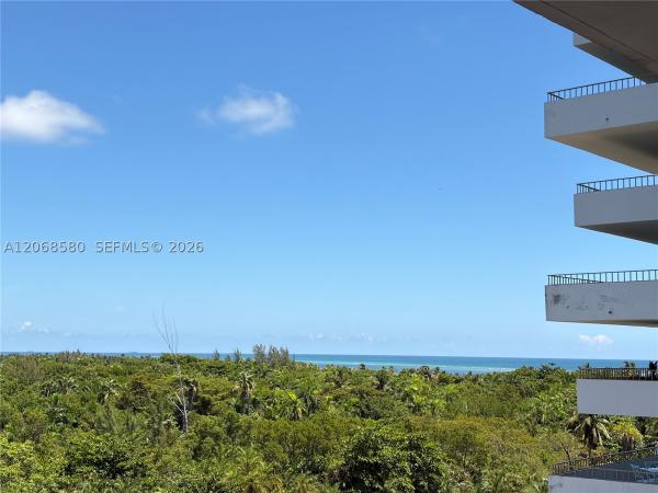 Commodore Club West, 155 Ocean Lane Dr #702, Key Biscayne, Florida 33149, image 2