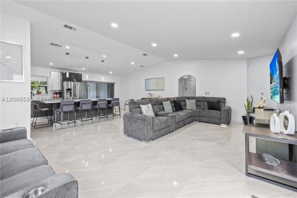 17150 SW 145th Ct, Unincorporated Dade County, Florida 33177, image 3