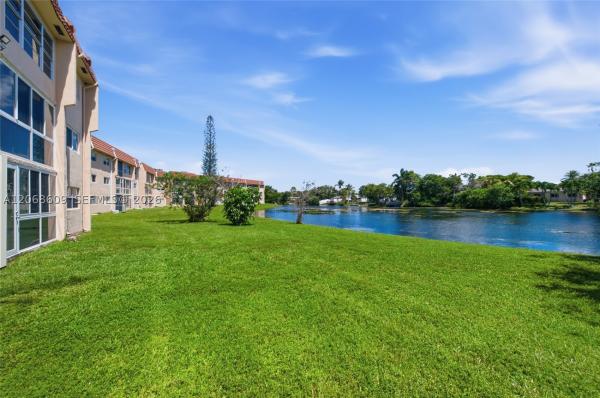 Sunrise Lakes 3, 2741 N Pine Island Rd #302, Sunrise, Florida 33322, image 3