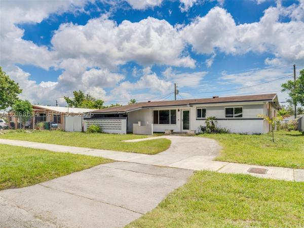 Pine Tree Manor, 19931 Gulfstream Rd, Cutler Bay, Florida 33157, image 1