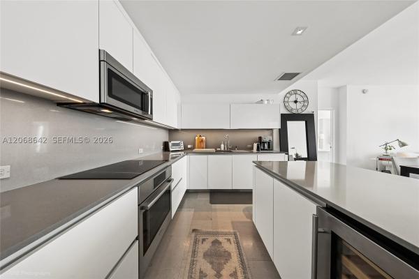 Reach Brickell City Centre, 68 SE 6th St #2909, Miami, Florida 33131, image 1