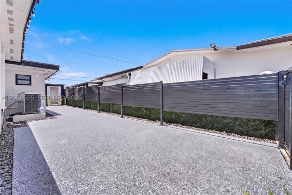 Palm Springs, 700 W 51st Pl, Hialeah, Florida 33012, image 3