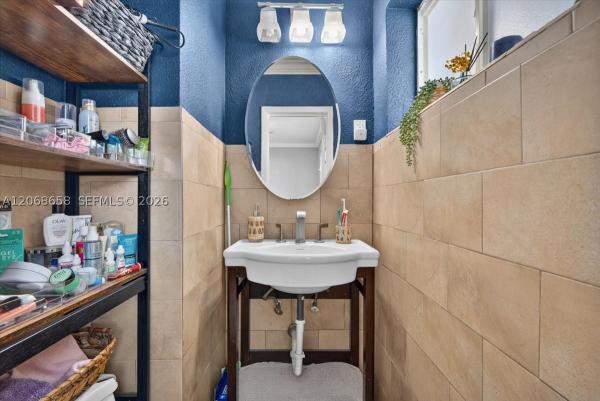Lasalle Manor, 121 E 36th St, Hialeah, Florida 33013, image 2