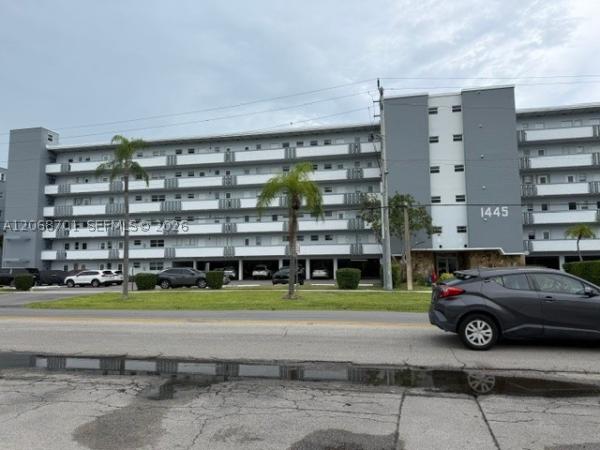 Fairways Royale, 1445 Atlantic Shores Blvd #605, Hallandale Beach, Florida 33009, image 2