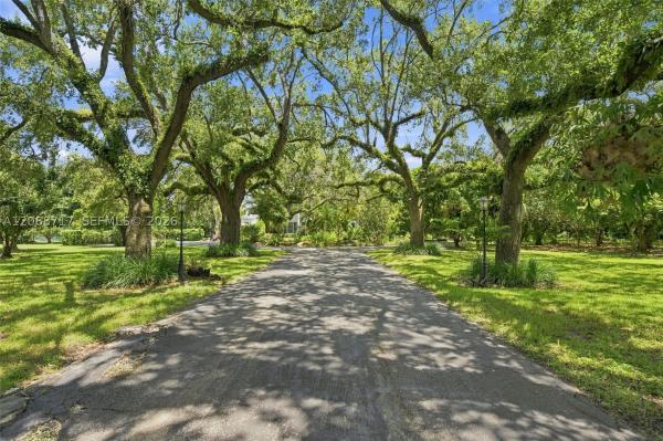5885 SW 56th St, Unincorporated Dade County, Florida 33155, image 3