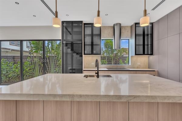 Grapeland, 2222 SW 14th St #right, Miami, Florida 33145, image 2