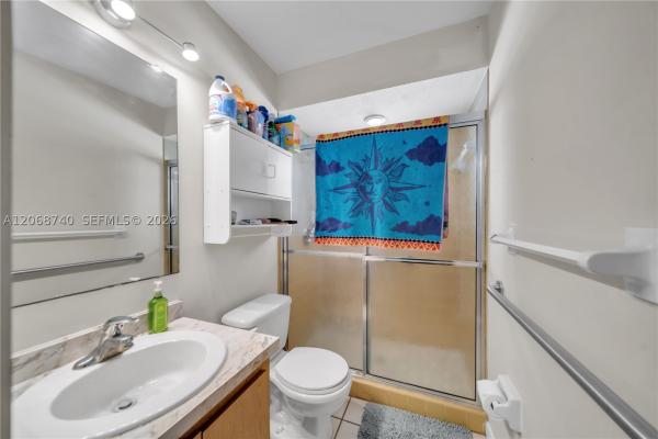 Cape Coral Residential, 836 SW Trafalgar Pkwy, Cape Coral, Florida 33991, image 1