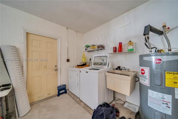 Cape Coral Residential, 836 SW Trafalgar Pkwy, Cape Coral, Florida 33991, image 2