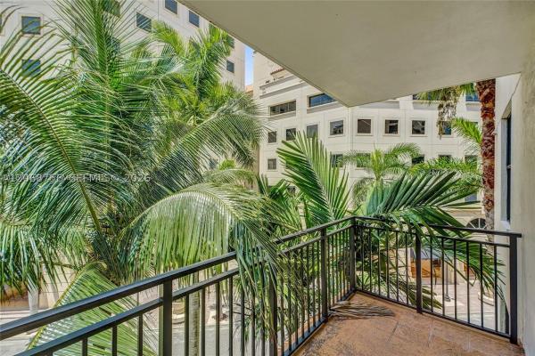 Puerta De Palmas, 888 S Douglas Rd #304, Coral Gables, Florida 33134, image 1