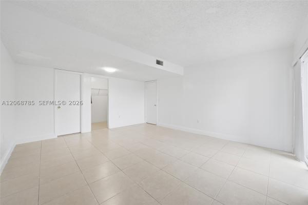 9375 Fontainebleau Blvd #L-301, Unincorporated Dade County, Florida 33172, image 2