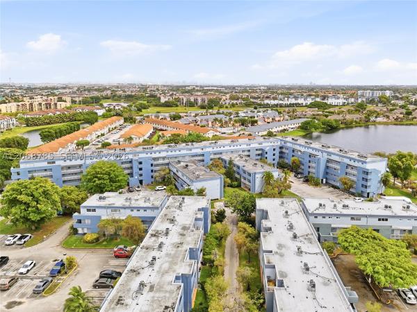 9375 Fontainebleau Blvd #L-301, Unincorporated Dade County, Florida 33172, image 1