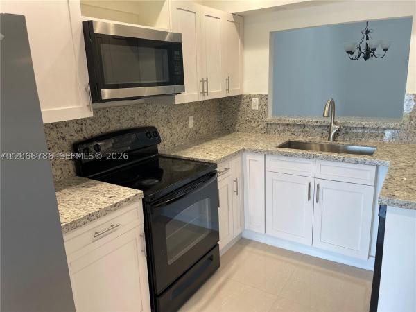Reflections At Pine Island Lakes, 4157 SW 85th Ave #3, Davie, Florida 33328, image 2