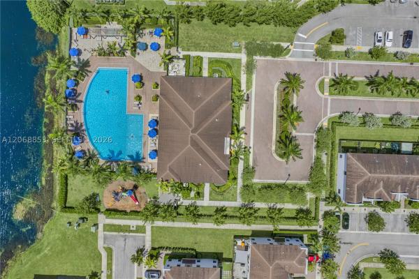 550 NE 207th St, Unincorporated Dade County, Florida 33179, image 2