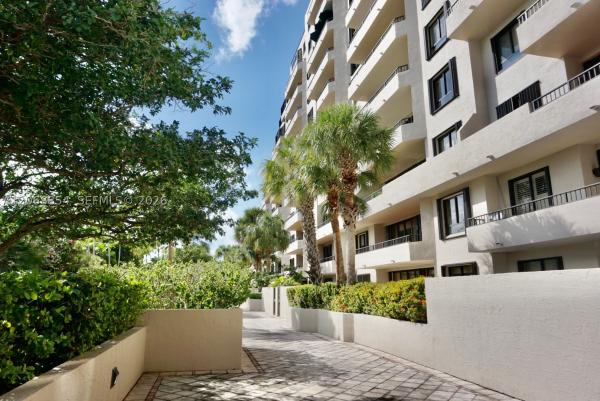 The EmeraldBay At Key Colony, 151 Crandon Blvd #341, Key Biscayne, Florida 33149, image 2