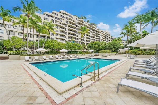 The EmeraldBay At Key Colony, 151 Crandon Blvd #341, Key Biscayne, Florida 33149, image 3