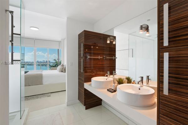 Paramount Bay, 2020 N Bayshore Dr #2105, Miami, Florida 33137, image 1