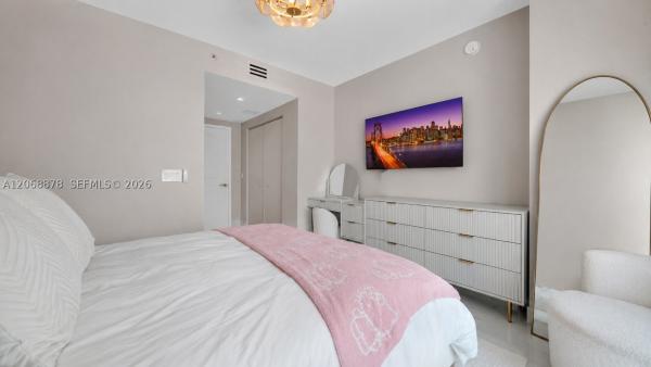 Parque Towers, 330 Sunny Isles Blvd #5-1107, Sunny Isles Beach, Florida 33160, image 2