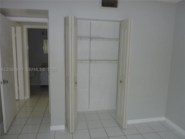 180 Cypress Club Dr #811, Fort Lauderdale, Florida 33060, image 2