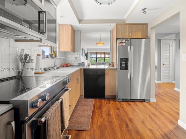 2314 S Cypress Bend Dr #611, Pompano Beach, Florida 33069, image 2