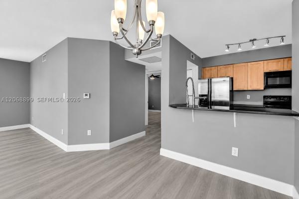LakeView Club, 2881 N Oakland Forest Dr #112, Oakland Park, Florida 33309, image 3
