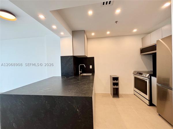Clearview Towers, 2829 Indian Creek Dr #604, Miami Beach, Florida 33140, image 3