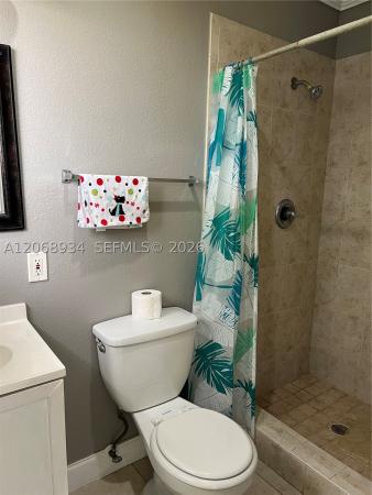 12135 SW 182nd Ter, Unincorporated Dade County, Florida 33177, image 2