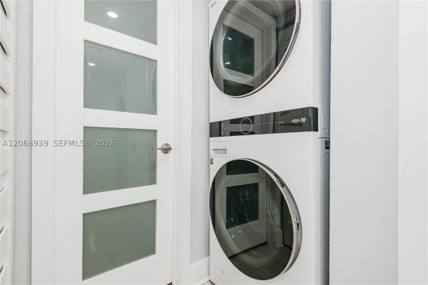 8201 NW 8th St #1-204, Unincorporated Dade County, Florida 33126, image 3