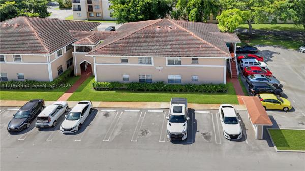 Lakewood Village Of Coral Springs, 10168 Twin Lakes Dr #13-A, Coral Springs, Florida 33071, image 1