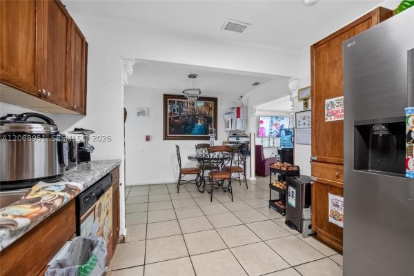 7151 SW 42nd St, Unincorporated Dade County, Florida 33155, image 2