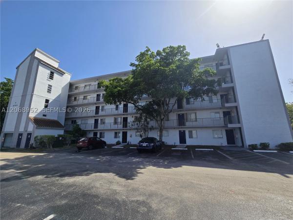 Lakeshore At University Park, 8700 N Sherman Cir #108, Miramar, Florida 33025, image 2
