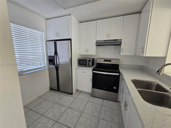 Lakeshore At University Park, 8700 N Sherman Cir #108, Miramar, Florida 33025, image 3