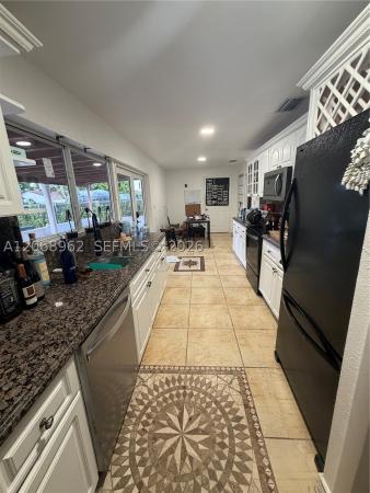15171 SW 70th St, Unincorporated Dade County, Florida 33193, image 1