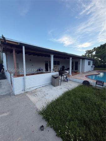 15171 SW 70th St, Unincorporated Dade County, Florida 33193, image 2