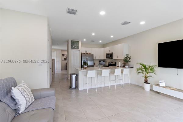 Aquabella, 11410 W 34th Way, Hialeah, Florida 33018, image 2