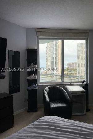 One Miami East, 335 S Biscayne Blvd #1005, Miami, Florida 33131, image 2