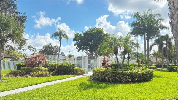 Brandywine, 821 W Beckley Sq, Davie, Florida 33325, image 2