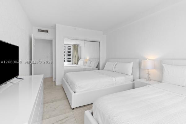Flamingo South Beach, 1500 Bay Rd #1528S, Miami Beach, Florida 33139, image 2
