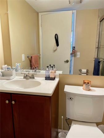 Rolling Hills Golf And Tennis Club, 3150 W Rolling Hills Cir #201, Davie, Florida 33328, image 3