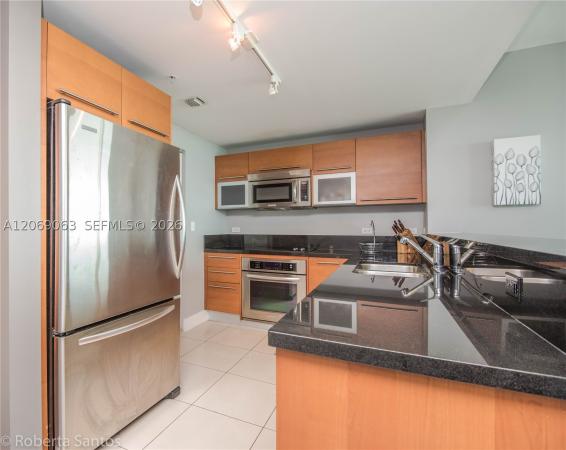 Vizcayne North, 244 Biscayne Blvd #3902, Miami, Florida 33132, image 2