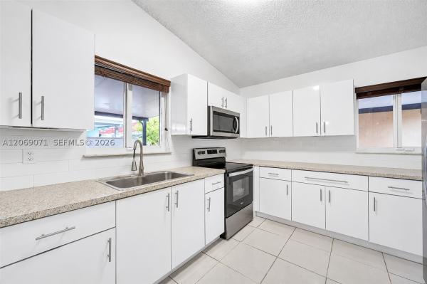 Yaira, 7256 W 34th Ln, Hialeah, Florida 33018, image 3