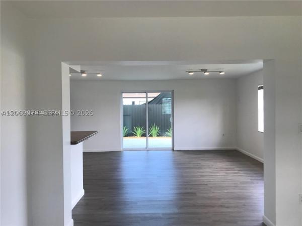 17940 NW 85th Ave, Hialeah, Florida 33015, image 3