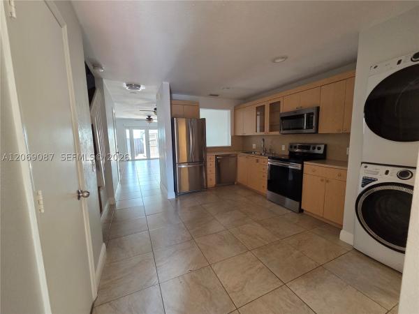 Las Palmas Townhomes At Pembroke Lakes South, 12025 S Las Palmas Dr, Pembroke Pines, Florida 33025, image 3