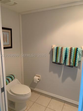 One Fifty One At Biscayne, 15051 Royal Oaks Ln #1005, North Miami, Florida 33181, image 2