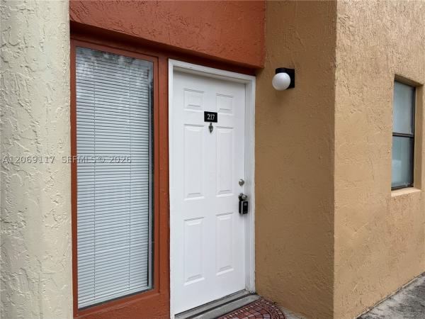 Villas At Lakeview, 5200 NW 31st Ave #217, Fort Lauderdale, Florida 33309, image 2