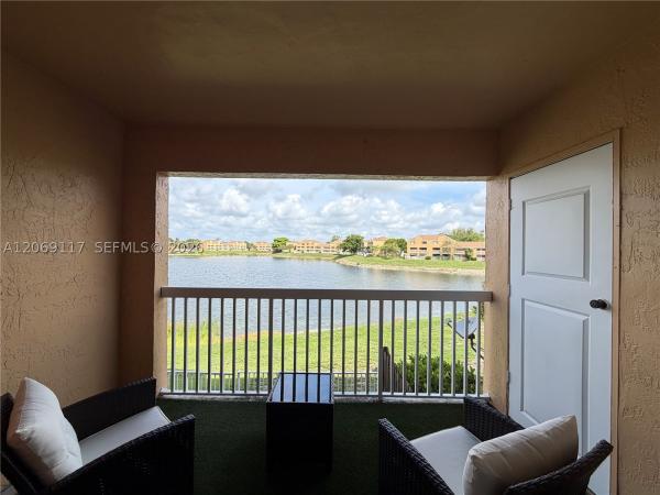 Villas At Lakeview, 5200 NW 31st Ave #217, Fort Lauderdale, Florida 33309, image 3