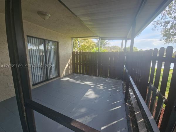 Le Clos Townhomes, 253 San Remo Blvd, North Lauderdale, Florida 33068, image 2
