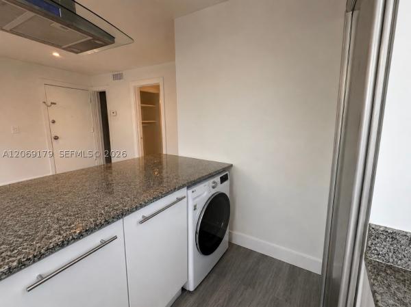 Friendly Corner, 940 7th St #940A, Miami Beach, Florida 33139, image 2