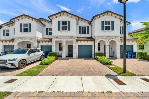 12613 NW 23rd Pl, Unincorporated Dade County, Florida 33167, image 1