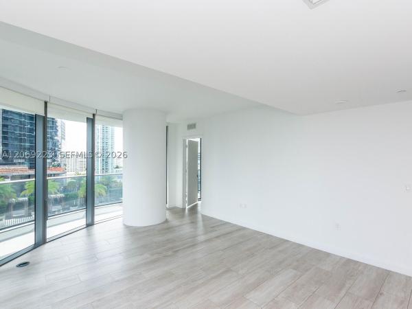 Brickell Heights East, 45 SW 9th St #1201, Miami, Florida 33130, image 1