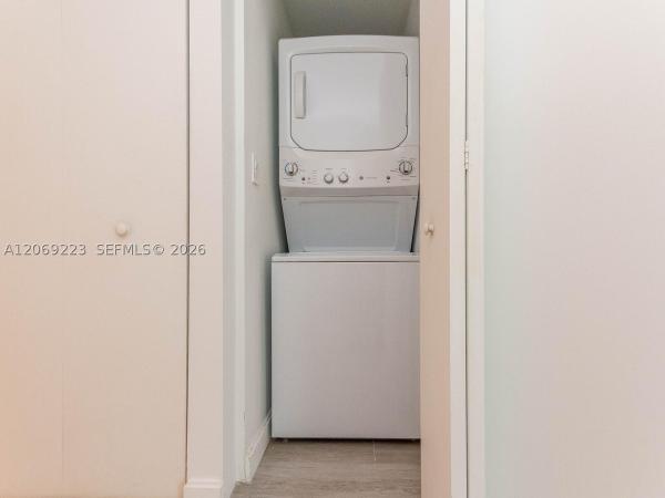 Brickell Heights East, 45 SW 9th St #1201, Miami, Florida 33130, image 3